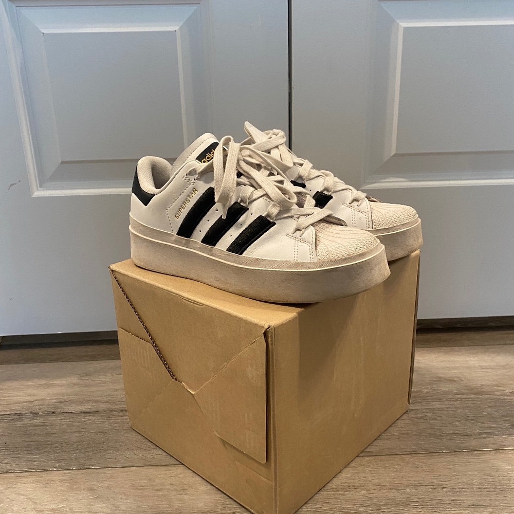 Adidas Superstar Bonega